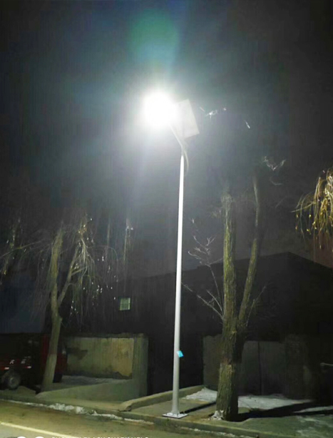 积石山县曲麻莱太阳能路灯项目