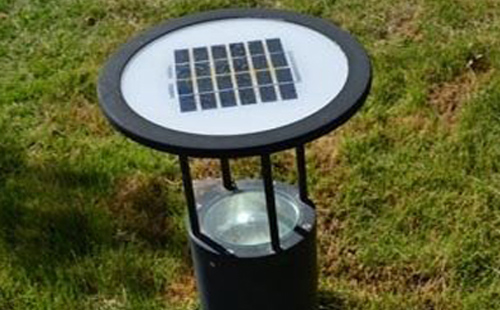 别墅庭院氛围营造:曲麻莱草坪灯选型与布光技巧 别墅庭院氛围营造:曲麻莱草坪灯选型与布光技巧