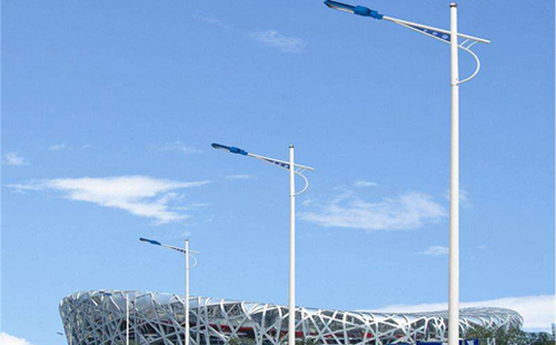 曲麻莱LED路灯怎么选？众城照明解析高效节能新趋势